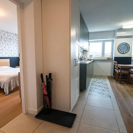 Kris 412 Apartment *